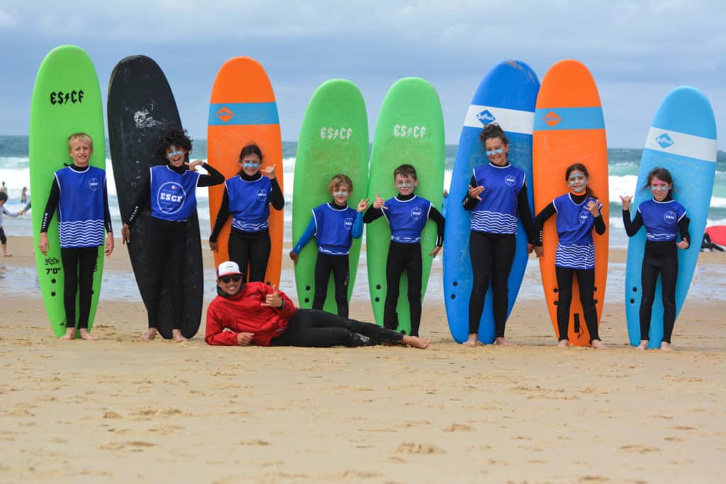 Groupe de surfeurs ESCF